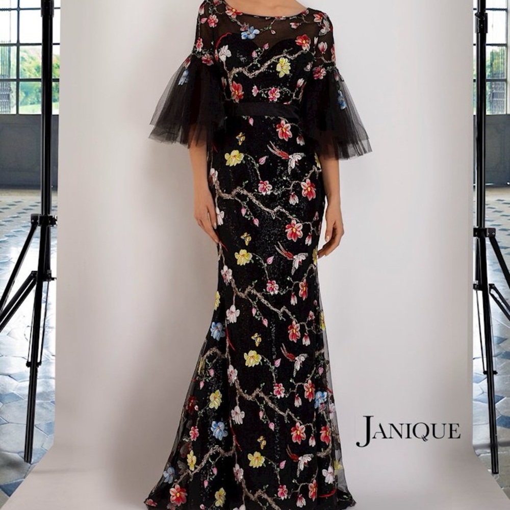 Janique Black Floral Long Sleeve Dress